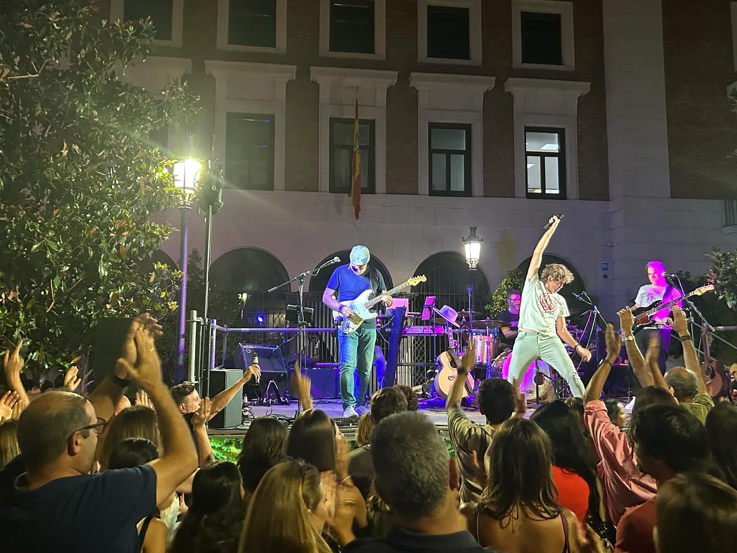 Música en español desde los 80 hasta ahora para eventos